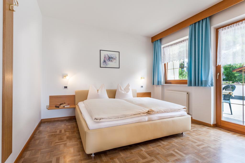 Residence Schnatzhof Silandro Chambre photo